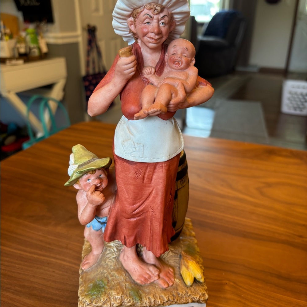 Thelma Lu Decanter